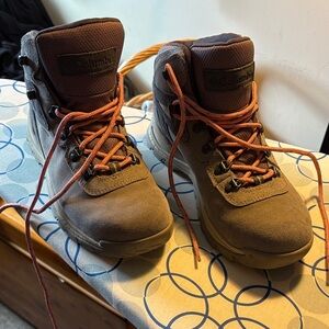 Columbia Gray Hiking Boots with Pink Laces